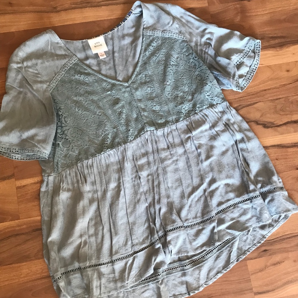 Knox rose lace top